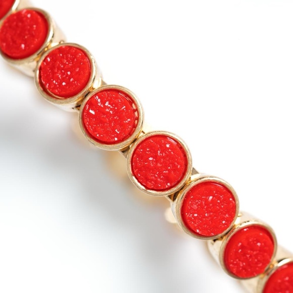 Plunder's signature magnetic bangle 
7.5" Weight: 1.443 oz. - Picture 5 of 8